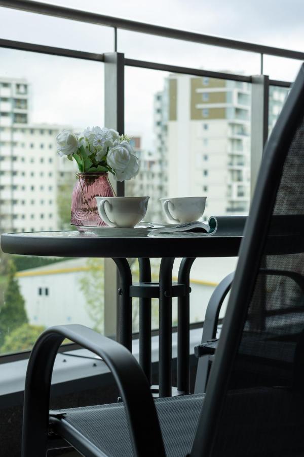 Modern Air Conditioning & Parking By Renters Rzeszow